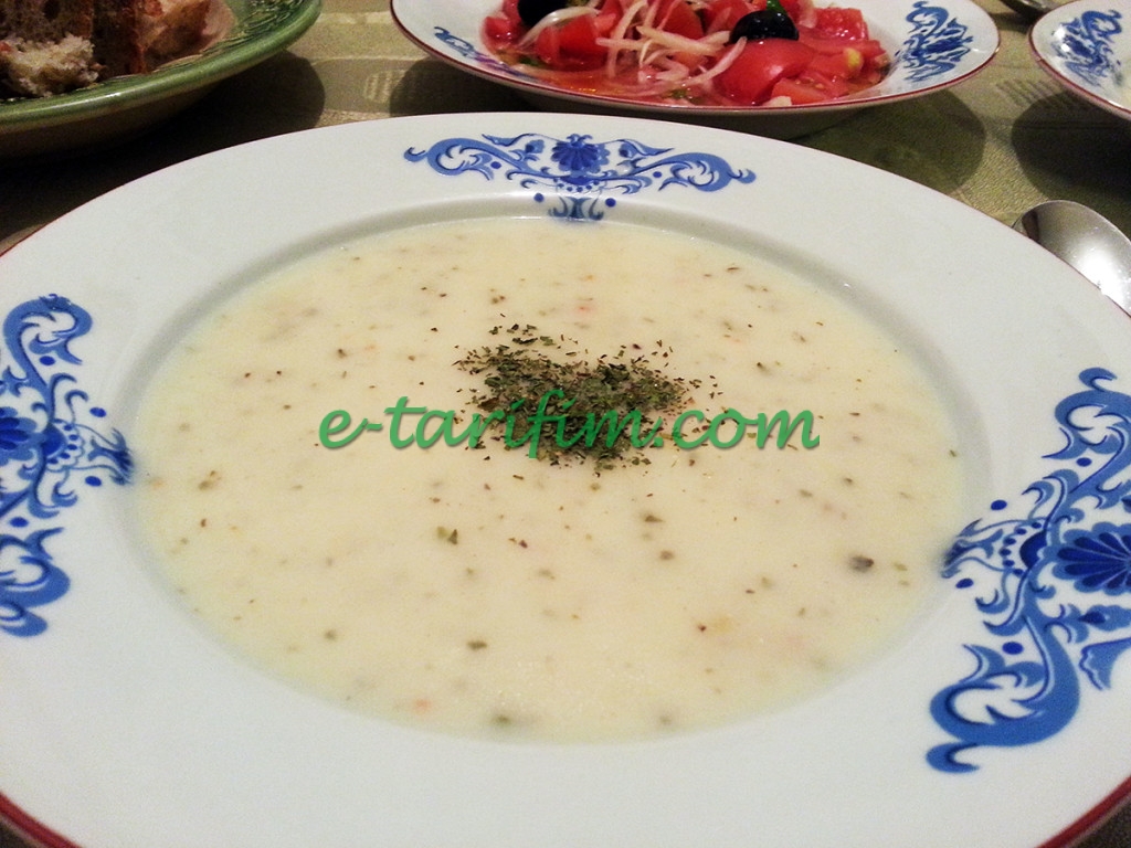 pratik kolay yayla çorbası tarifi