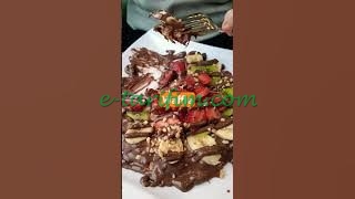 Çikolatalı Meyveli Waffle Tarifi